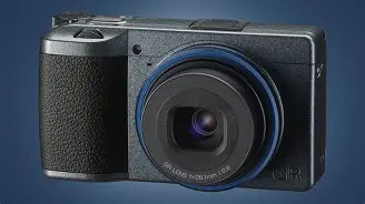 Is the Sony A7 V better than the Ricoh Gr Iv? We Tested Both